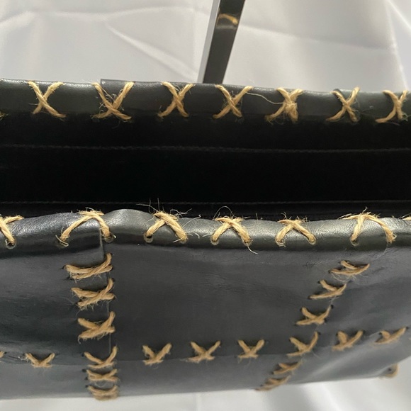 Italian Leather Handbag - Picture 5 of 15